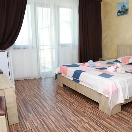 Casa Robert Si Razvan *