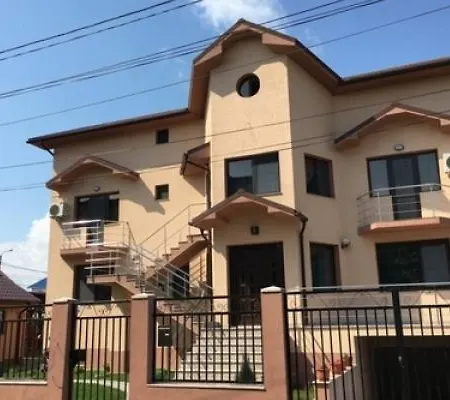 Casa Robert Si Razvan