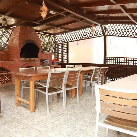 Casa Robert Si Razvan *